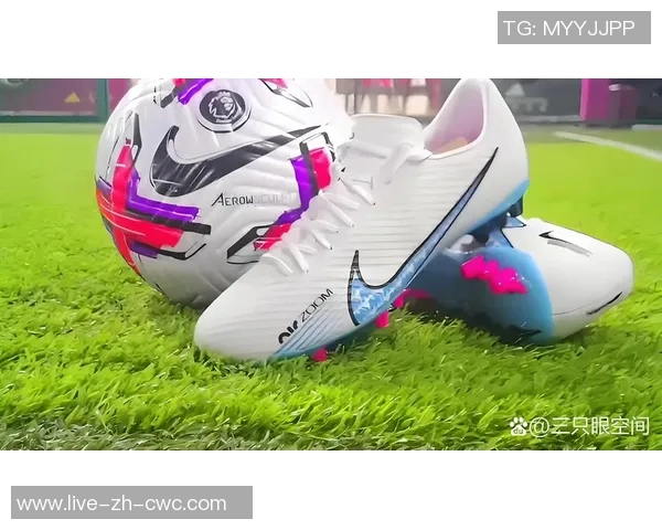 如何选择和使用撑鞋器来延长足球鞋的使用寿命与舒适度